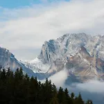 In By Lift La Tzoumaz