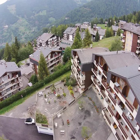 Apartment Near The Ski Lift شقة *