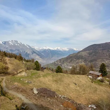 Apartment Near The Ski Lift * لا تزوماز