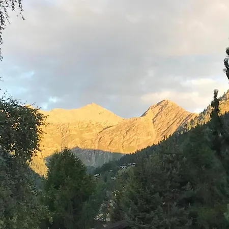 아파트 In By Lift 라 초우마츠